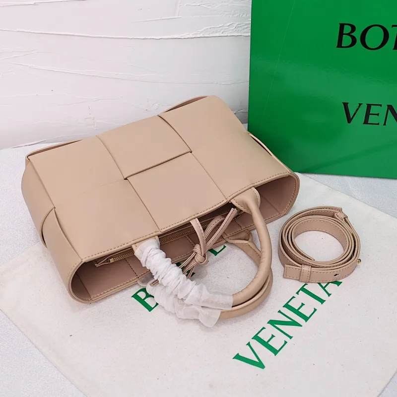 All Categories Official Website "Brand Women's Bags" Women's Bags 💙 BV 2025 Official Website New BV Crossbody Bag